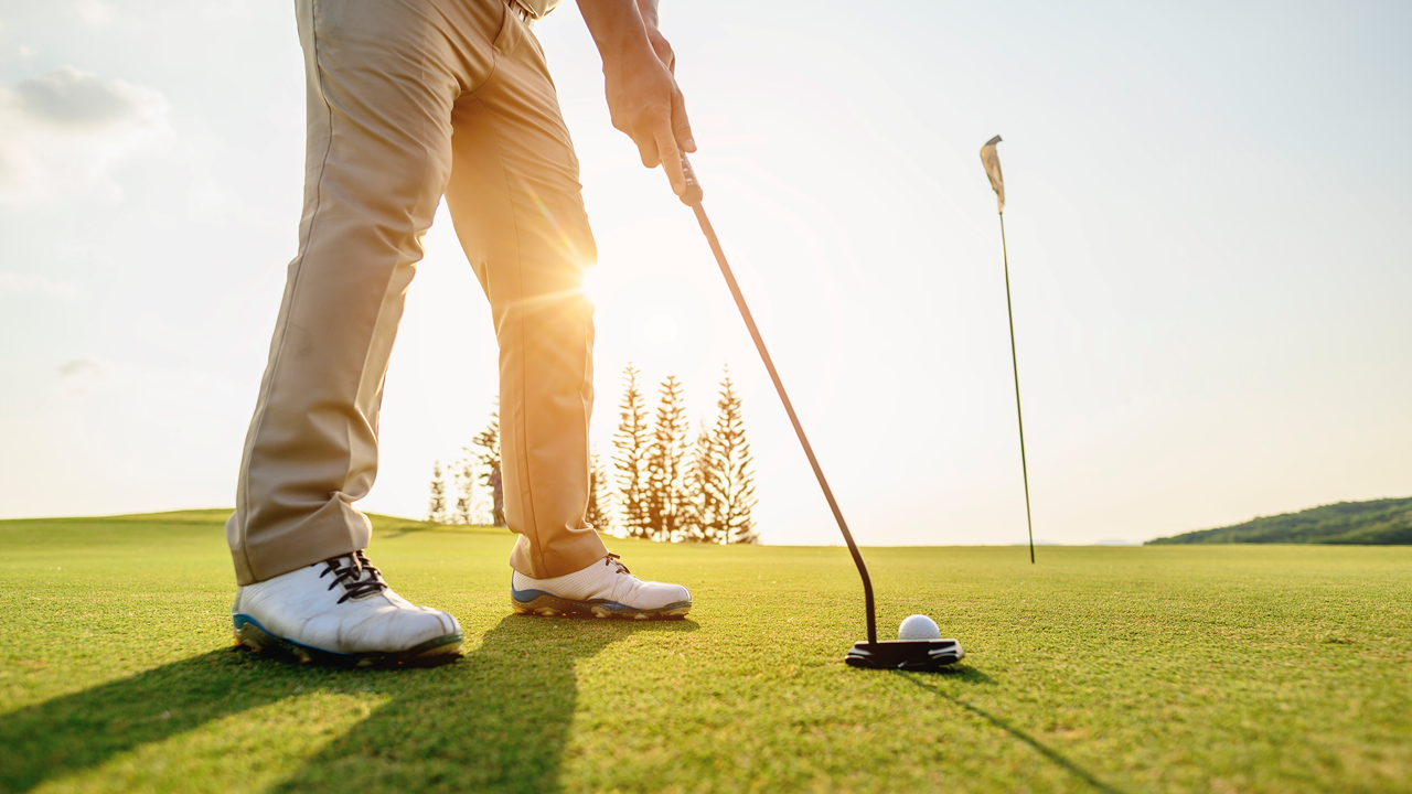 La aktiviteter som å spille golf bli en smerteløs opplevelse med hjelp av preventiv trening.